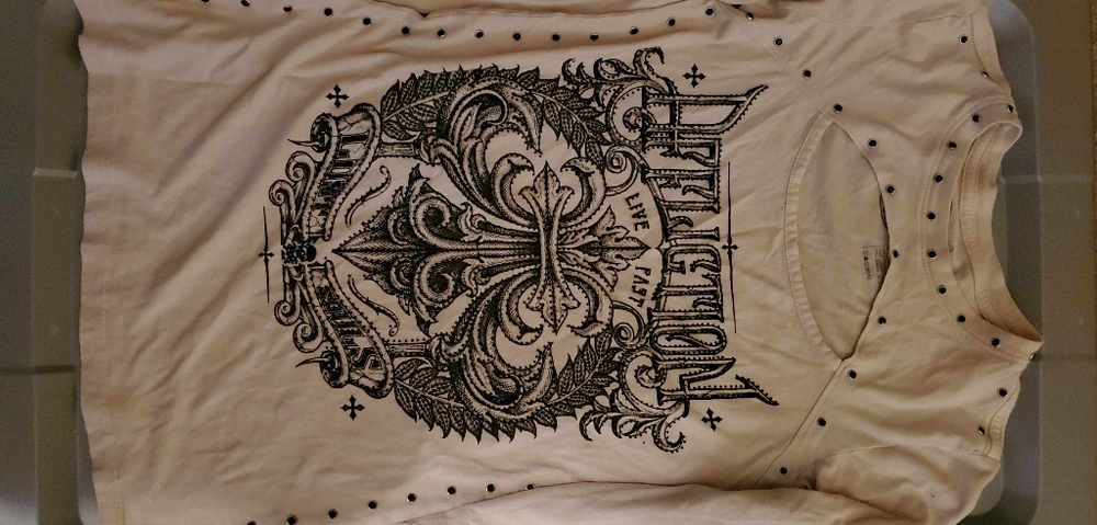 AFFLICTION long sleeved Tshirt with cut out